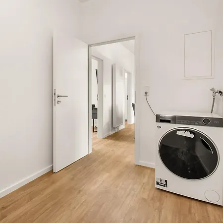 Viktoria- Karolina Apartment *